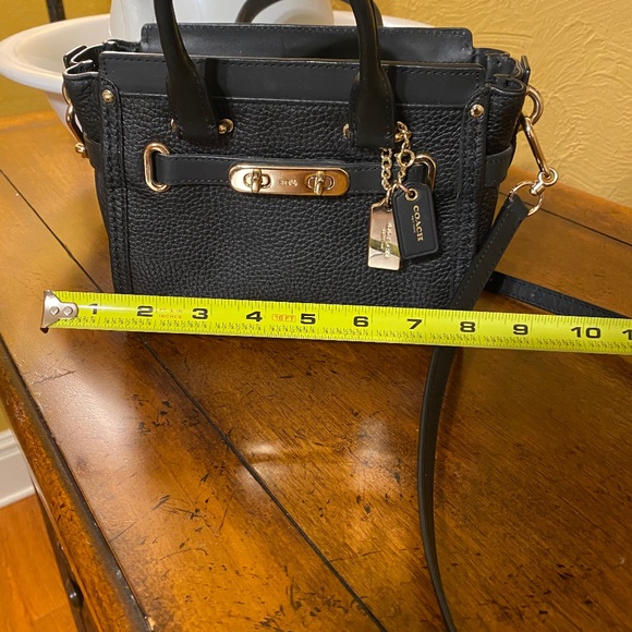 Coach Swagger Nubuck Pebble leather. - Picture 8 of 10